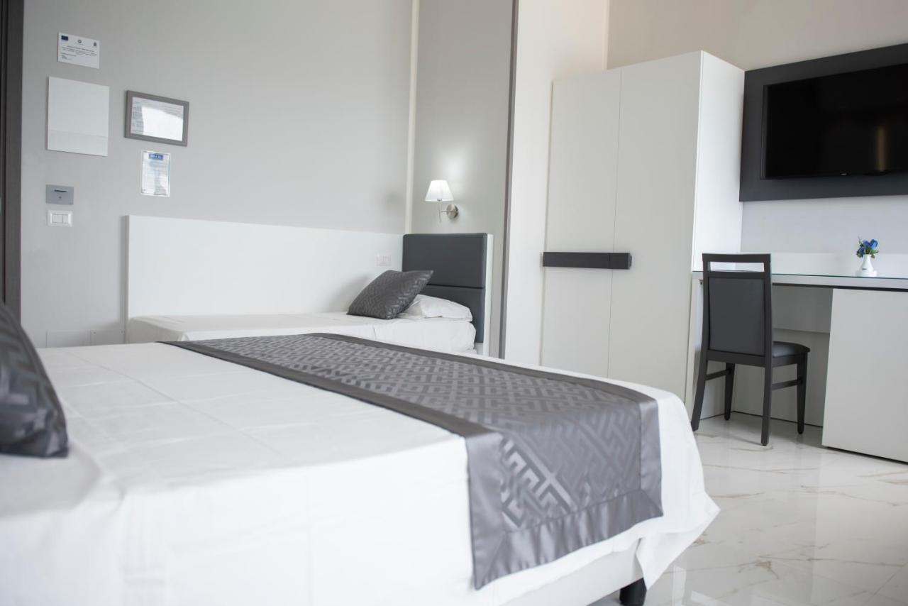 Hotel Blu Порто-Чезарео Экстерьер фото